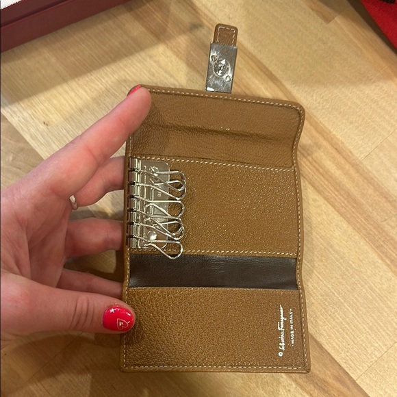 Salvatore Ferragamo Brown Leather Key Holder Wallet - Picture 4 of 6